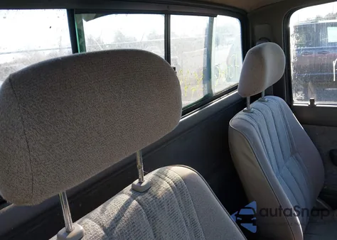 1999 Toyota Tacoma from USA, damaged, VIN 4TAPM62N9XZ527714